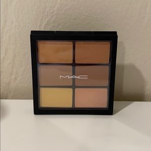 Mac Studio Fix Conceal & Correct Palette in Medium